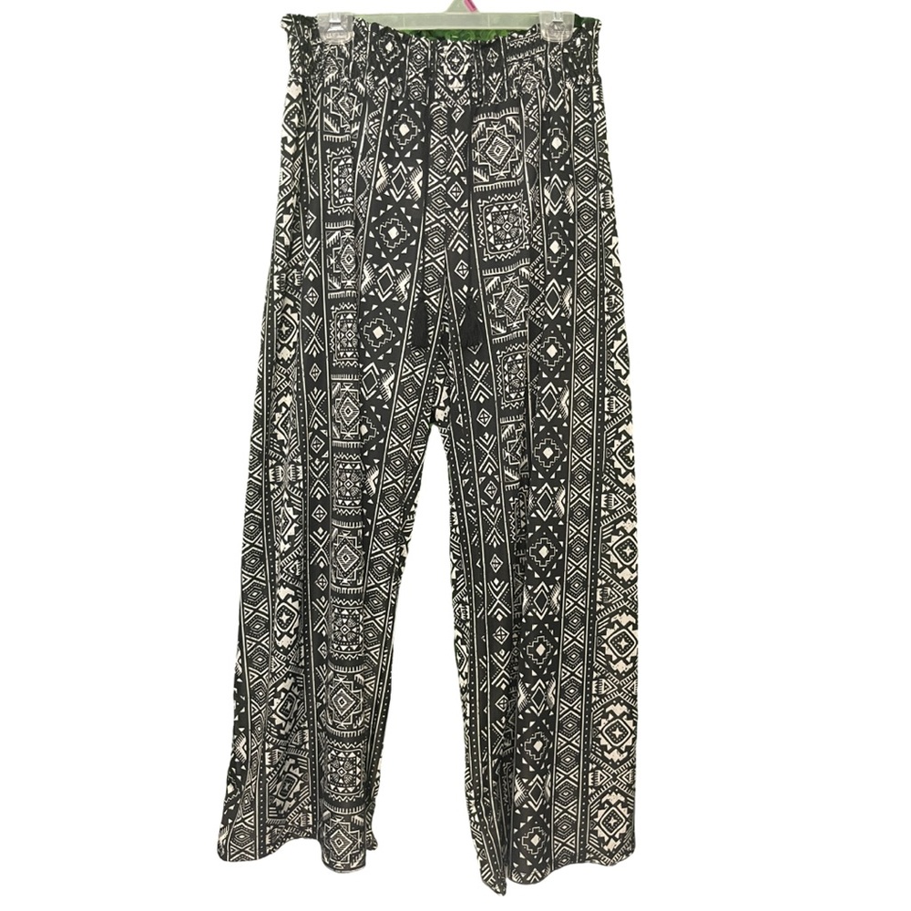 West Loop Women's Large Palazzo Pants Black and White Aztec like NWT